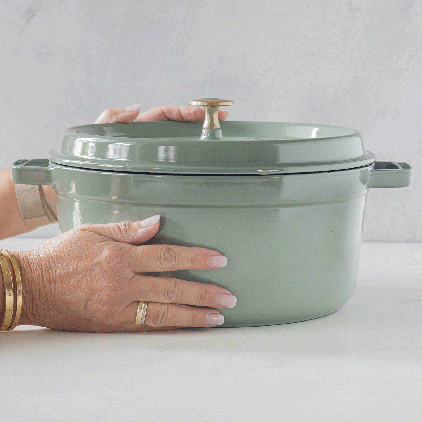 Special Edition: Cocotte by food with love | rund Ø 26 cm in Eukalyptus