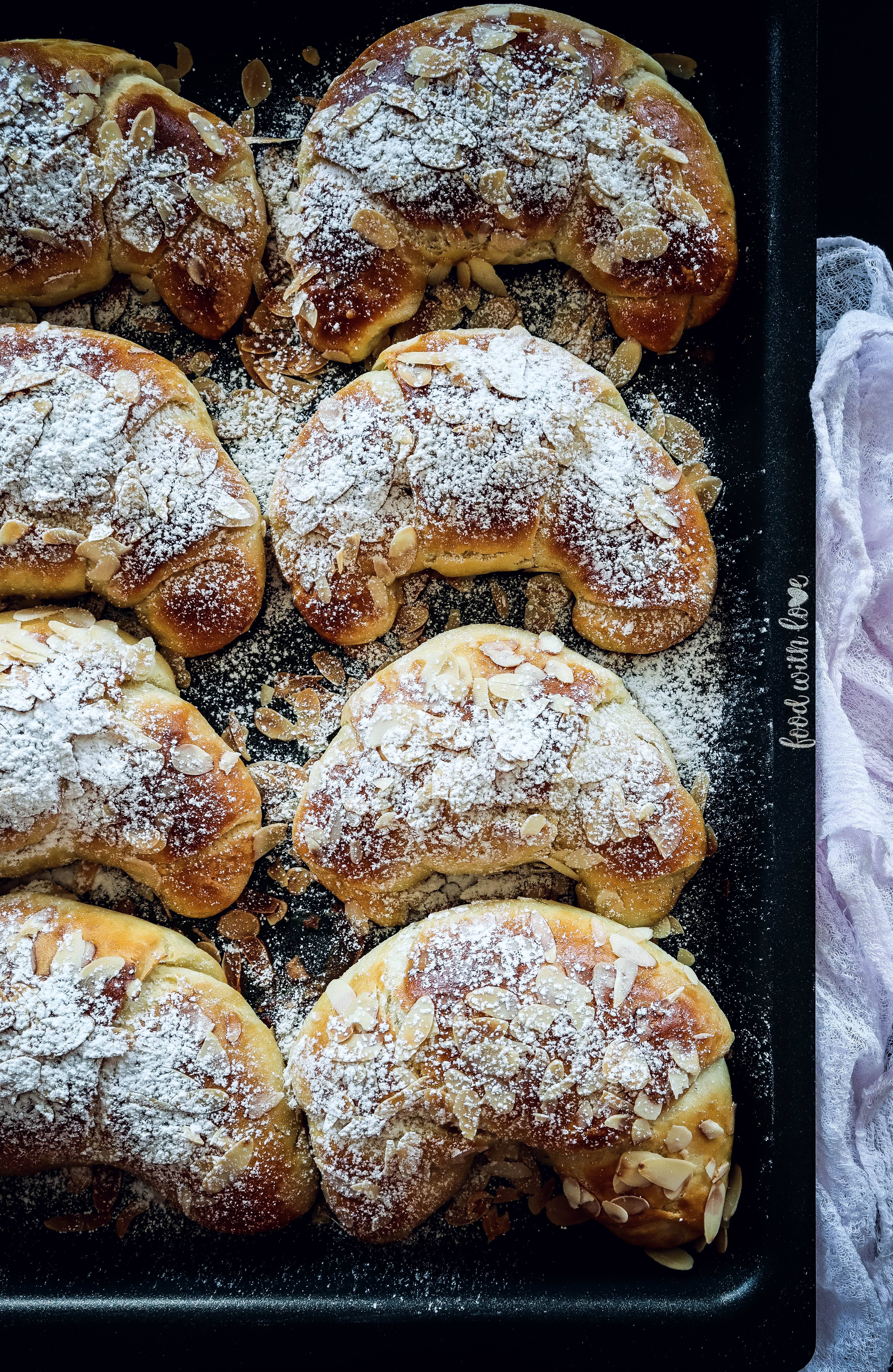 Opa-s-Marzipan-Mandel-Hoernchen